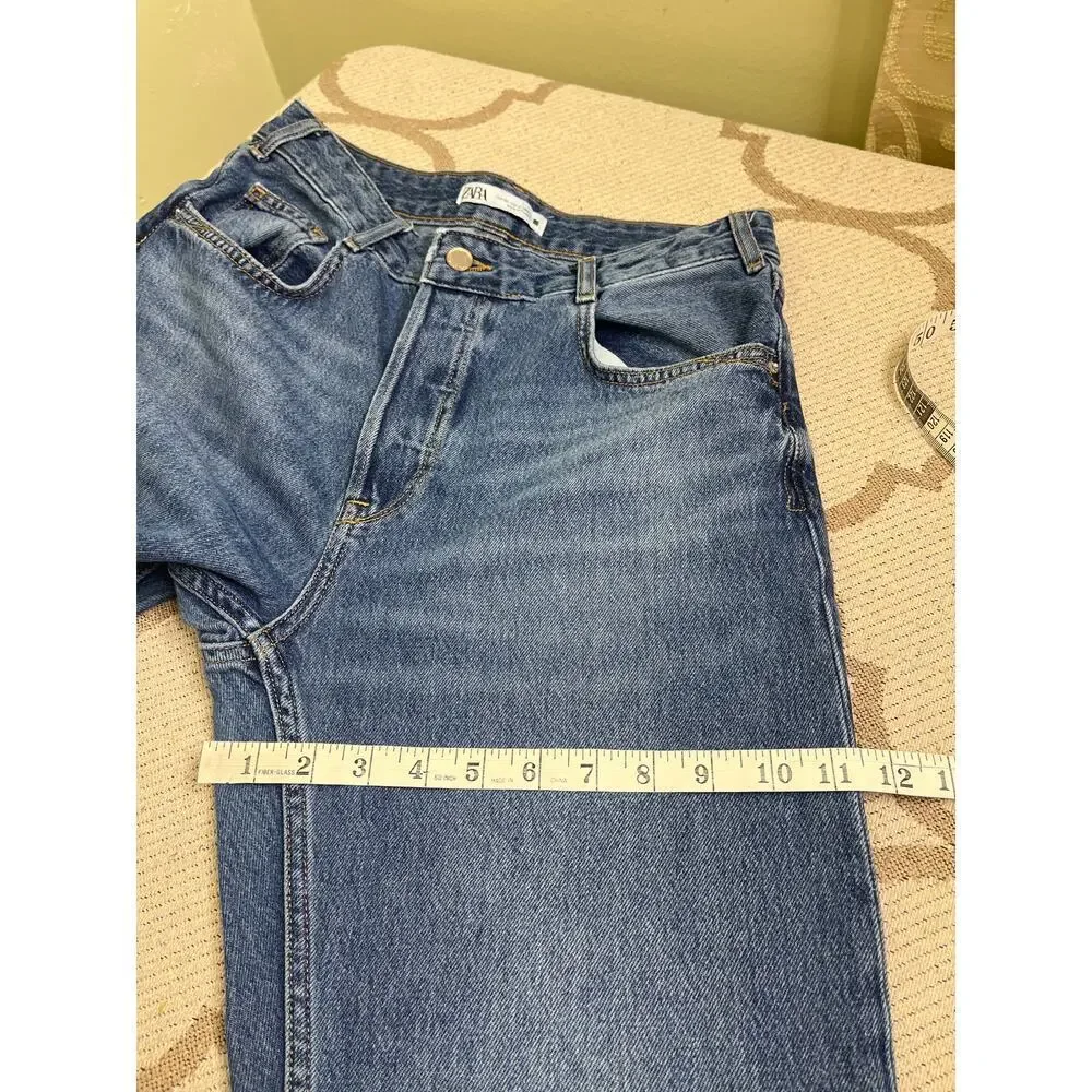Zara Girlfriend fit high rise straight leg Rigid Button fly Blue Jeans, size 4,